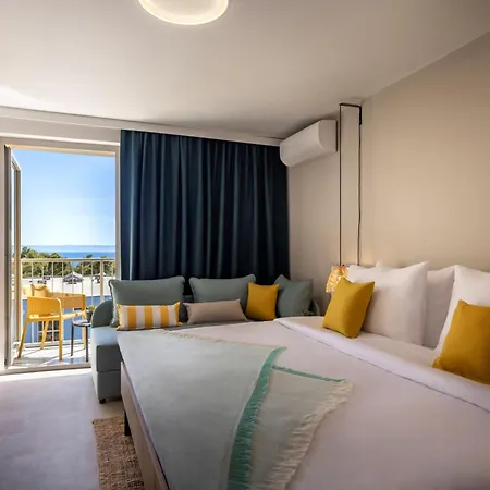 Sunny By Valamar Hotel Makarska