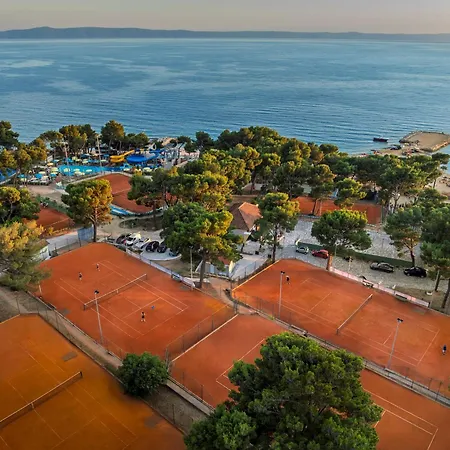 Sunny By Valamar Hotell
