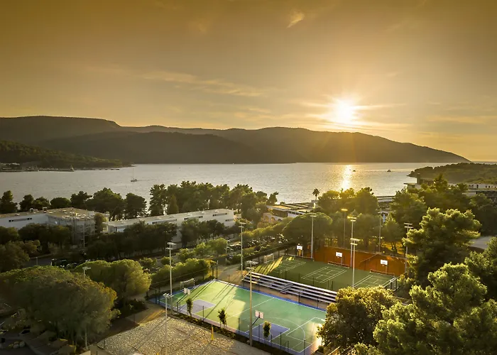 Hotel Sunny By Valamar