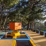 Sunny By Valamar Makarska