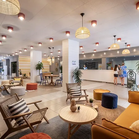 فندق Sunny By Valamar 3*