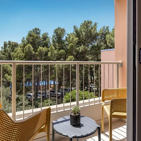 Sunny By Valamar Hotel 3*