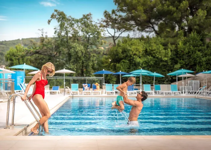 Sunny By Valamar 3* Makarská